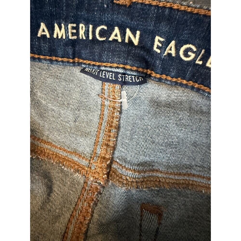 American Eagle Next Level Stretch High Rise Cuffed Blue Denim Jean Shorts 16 - Picture 7 of 9